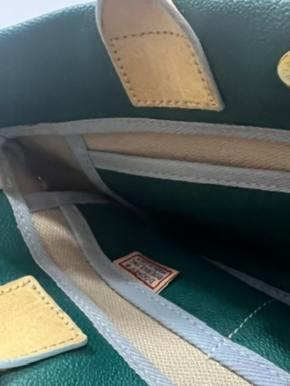 Dooney & Bourke Tassel Tote in Dark Green All Weather Pebbled Leather VTG 1990S - Picture 12 of 12